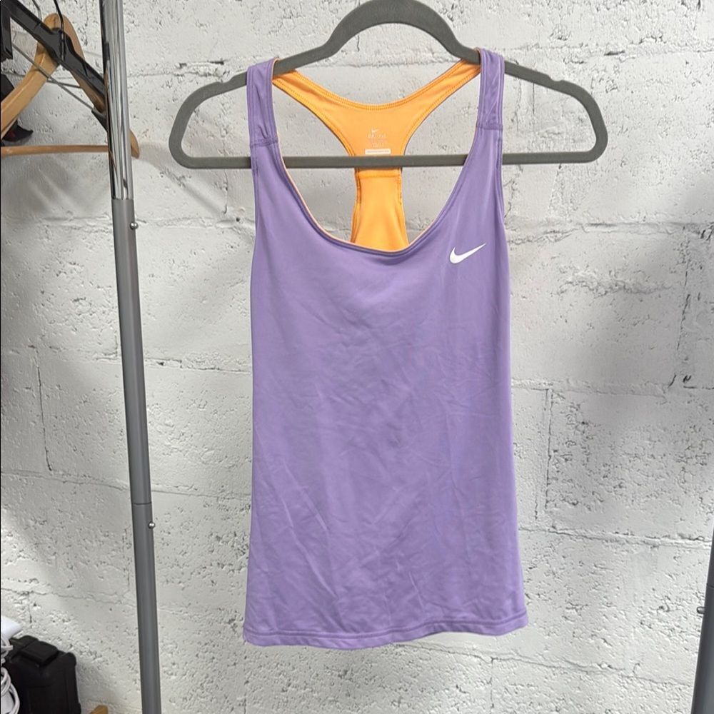 Nike Purple Fitted Sleeveless Tank Top - LIKE NEW - Size Medium Athletic Top